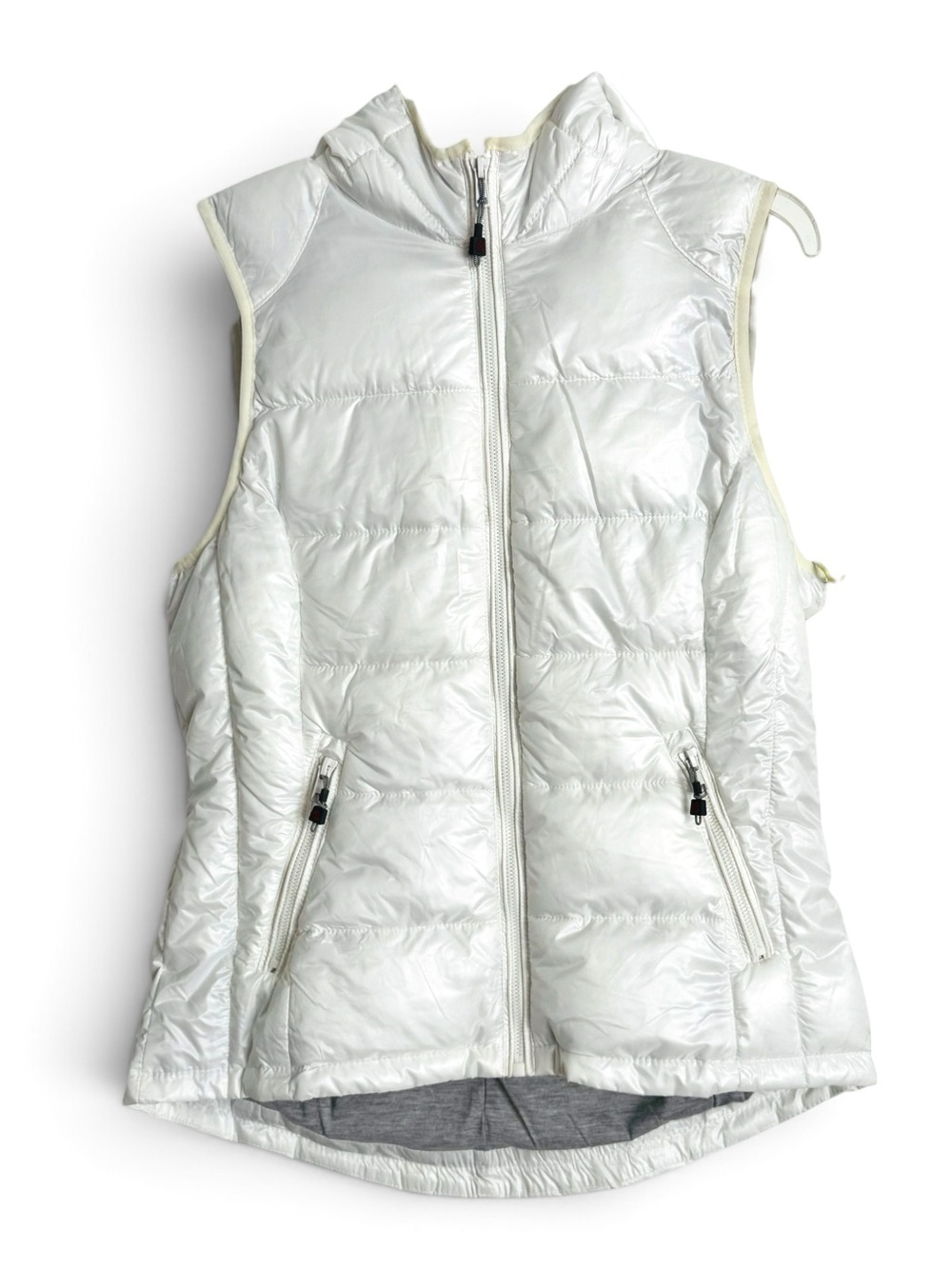 Tangerine Activewear Size M Shimmery White Hooded Insulated Zip Up Puffer Vest